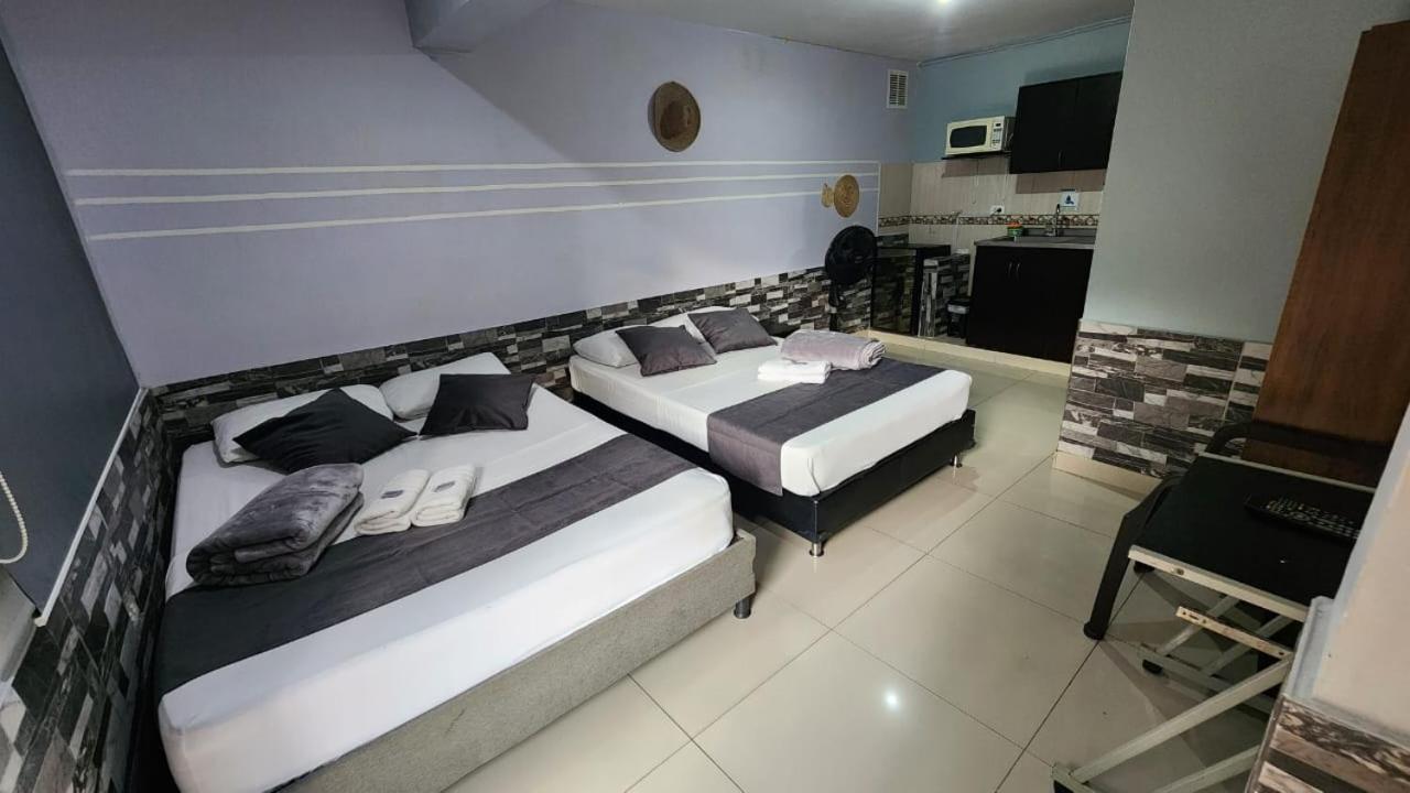 Hotel Medellin Calasanz Eksteriør bilde