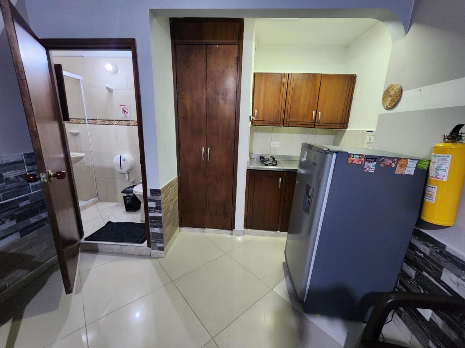Hotel Medellin Calasanz Eksteriør bilde