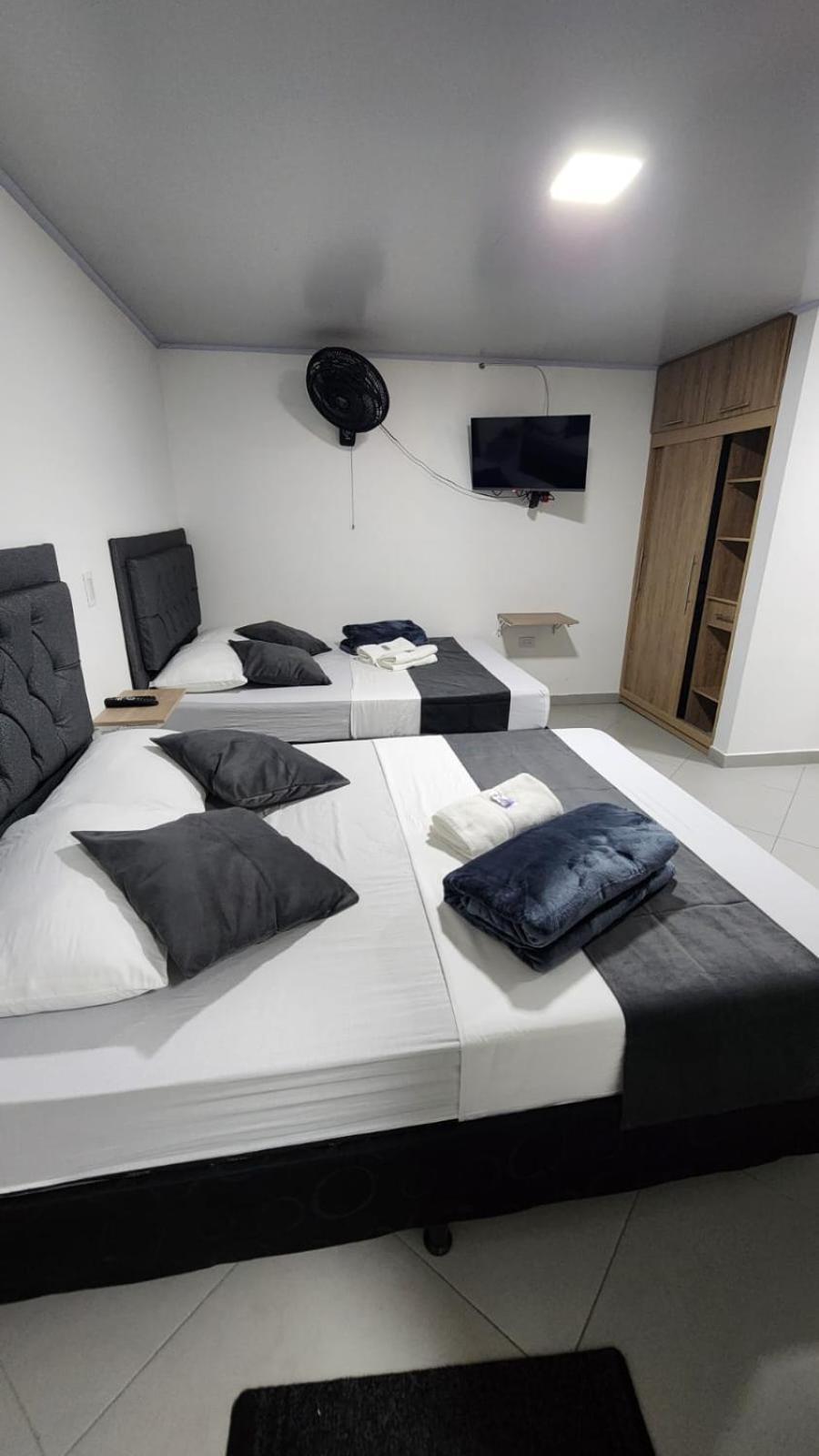 Hotel Medellin Calasanz Eksteriør bilde