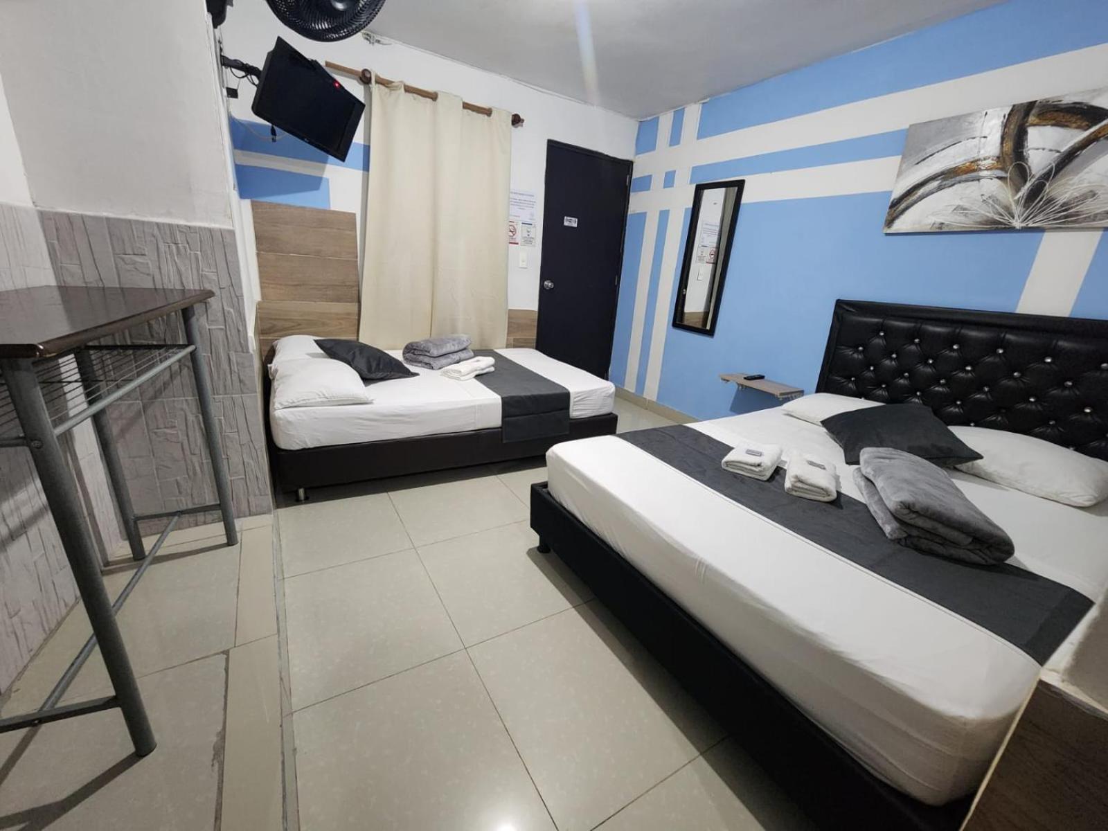 Hotel Medellin Calasanz Eksteriør bilde
