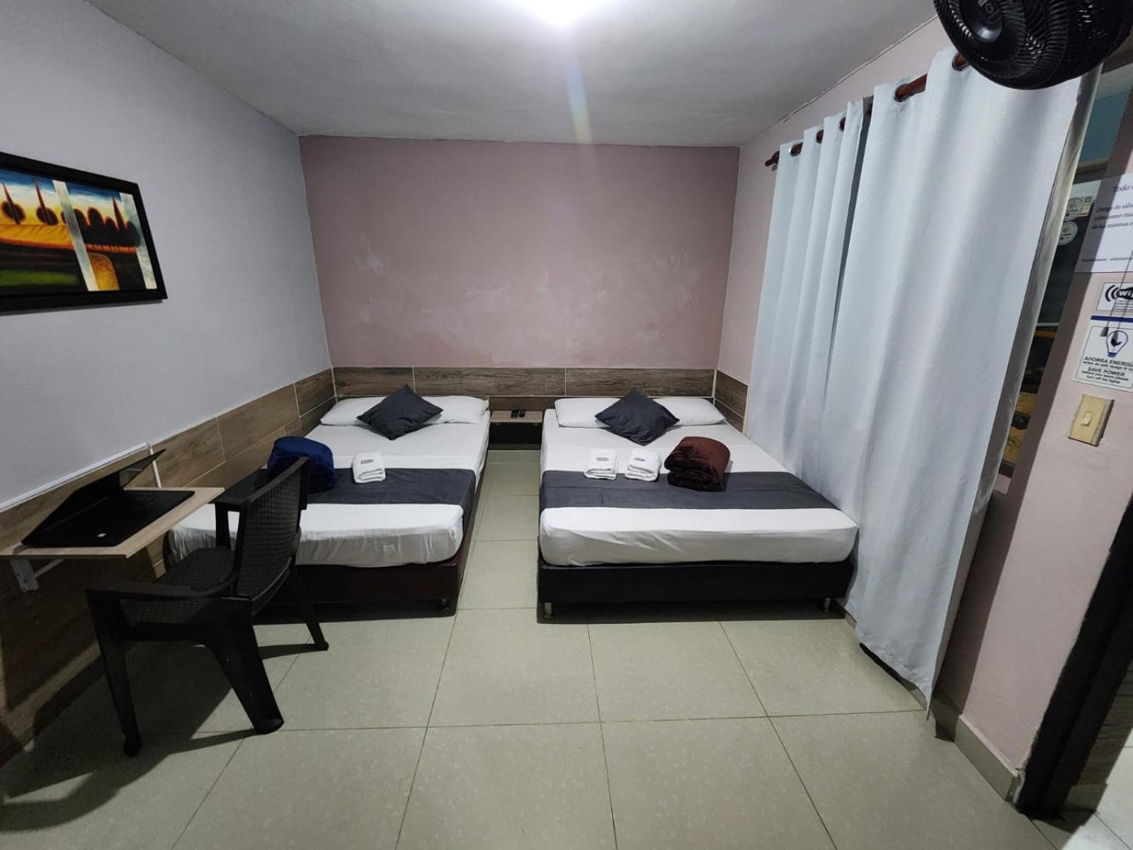 Hotel Medellin Calasanz Eksteriør bilde