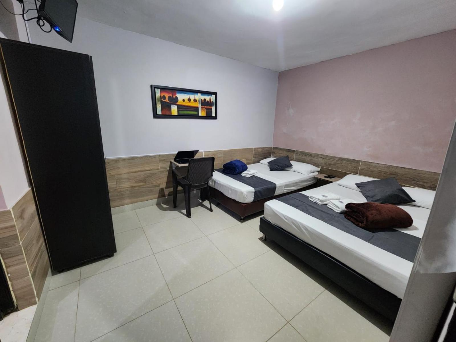Hotel Medellin Calasanz Eksteriør bilde