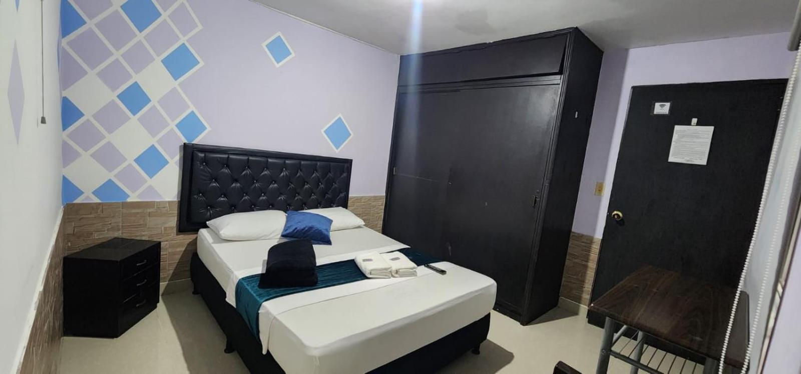 Hotel Medellin Calasanz Eksteriør bilde