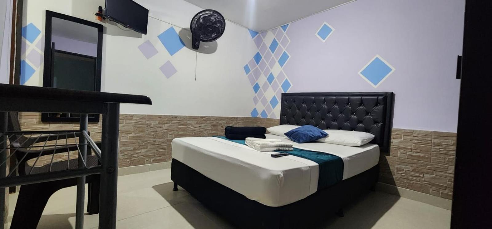 Hotel Medellin Calasanz Eksteriør bilde